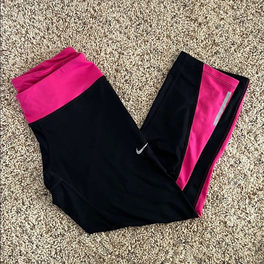 Pink’black Nike Dry Fit Capris